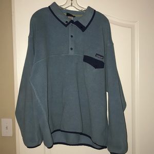 Size XL Patagonia blue pullover with front pocket